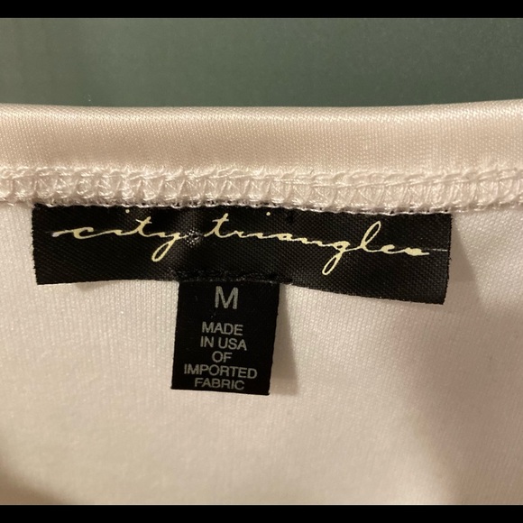 Cream and black silky dress - Picture 4 of 11